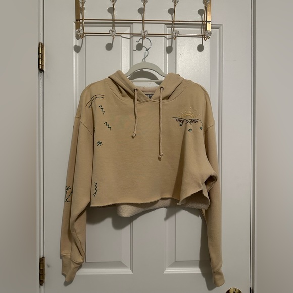 Kimchi blue tan cropped embroidered sweater hoodie - Picture 5 of 6